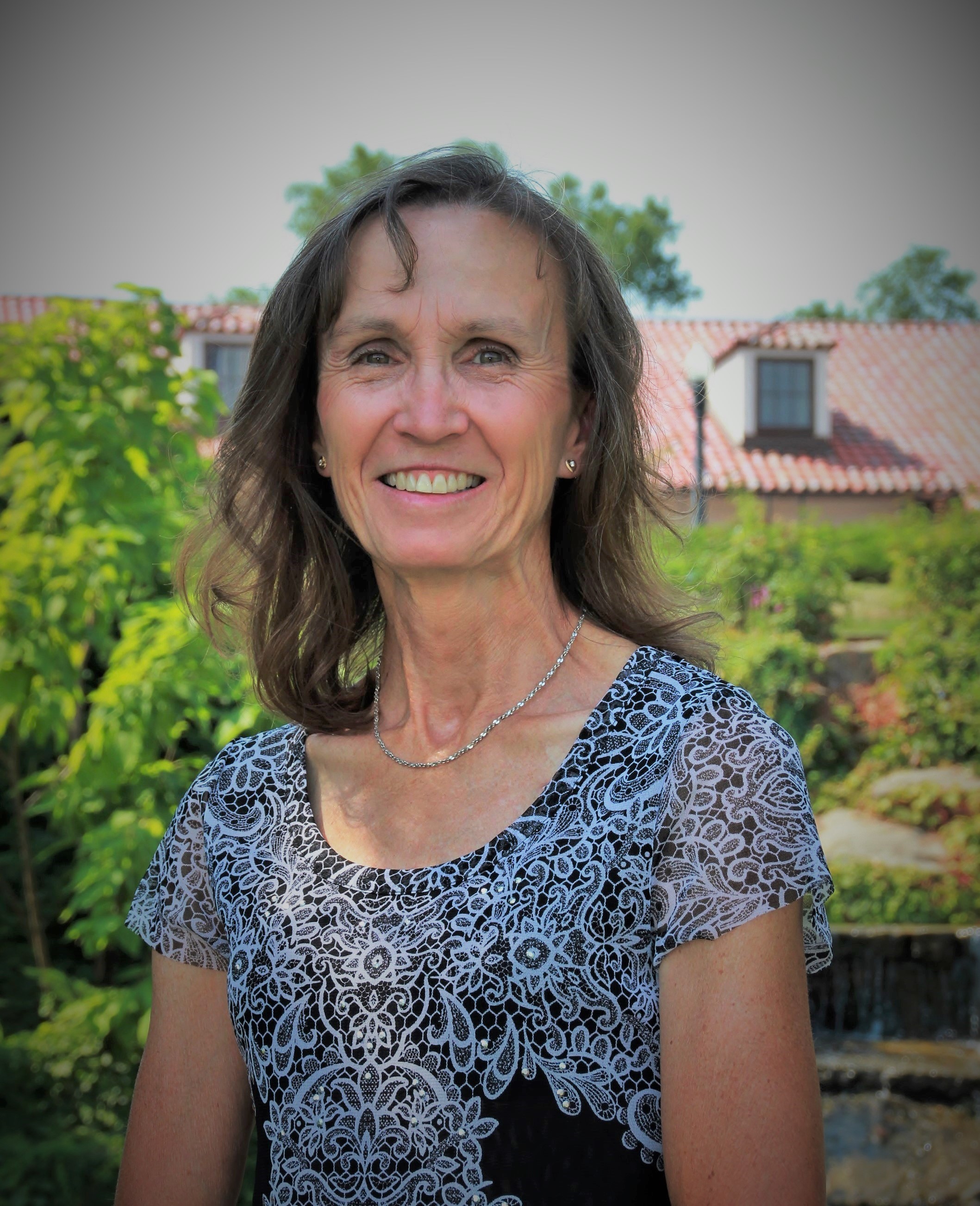 Denise Schoelen – Silvercreek Realty Group